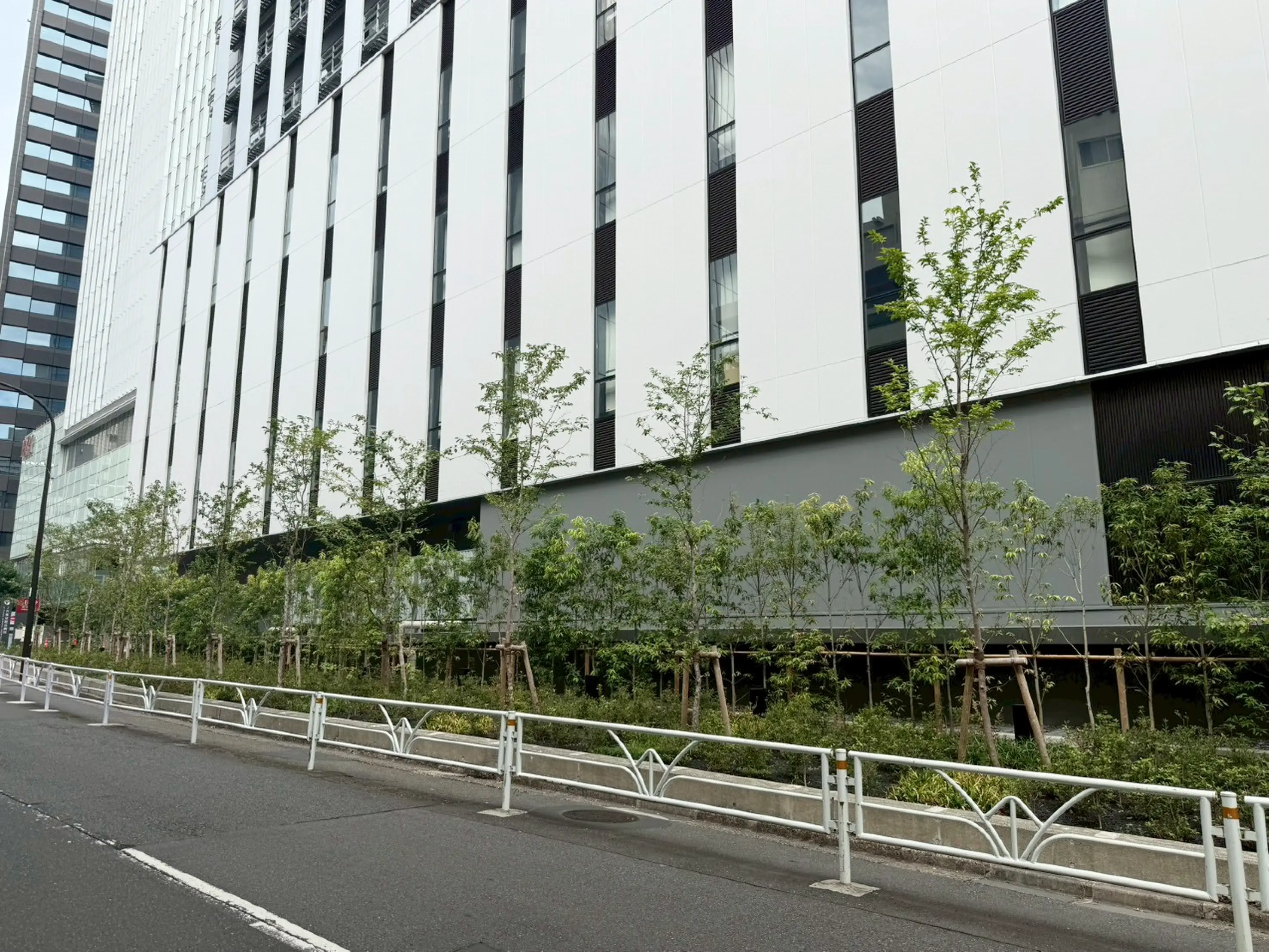 Lys blanc 周辺写真 代々木駅 新宿駅南口 近辺