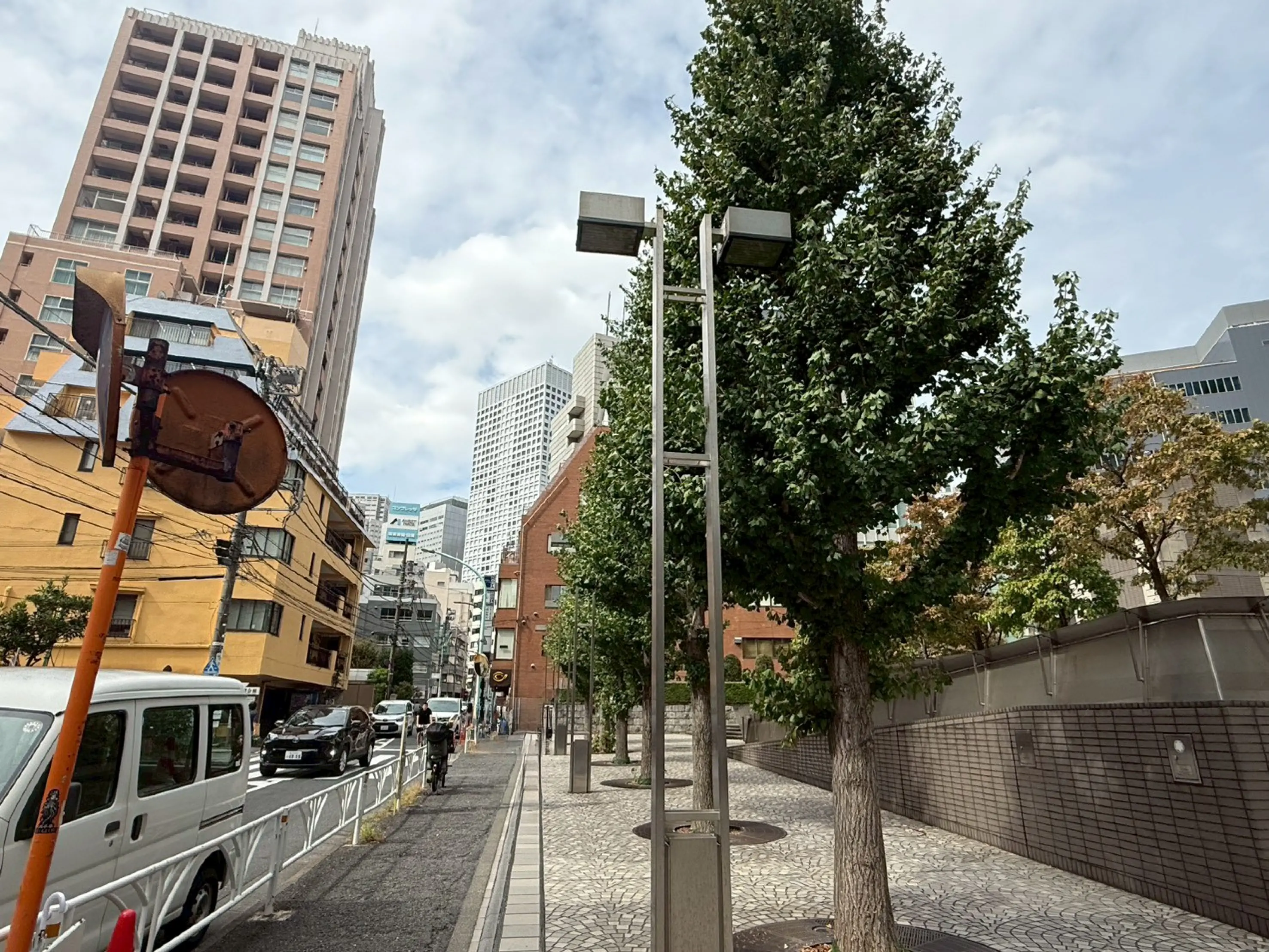 Lys blanc 周辺写真 代々木駅 新宿駅南口 近辺